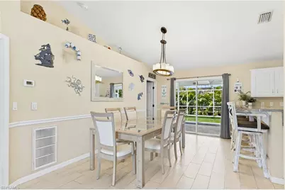 204 SE 18th St, Cape Coral, FL 33990 - Photo 5