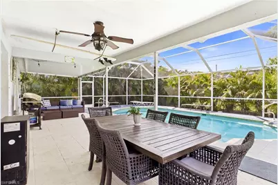 204 SE 18th St, Cape Coral, FL 33990 - Photo 7