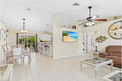 204 SE 18th St, Cape Coral, FL 33990 - Photo 21