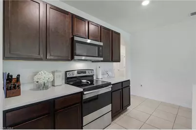 2816 Zaragoza Ct, Cape Coral, FL 33909 - Photo 9