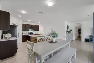 2816 Zaragoza Ct, Cape Coral, FL 33909 - Photo 11