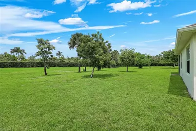 2816 Zaragoza Ct, Cape Coral, FL 33909 - Photo 3