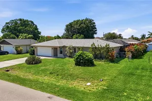 1446 SE 13th St, Cape Coral, FL 33990 - Photo 3