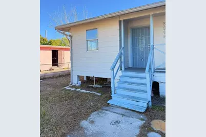 3316 Armstrong Ct, Fort Myers, FL 33916 - Photo 3