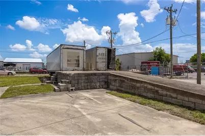 916 SE 14th Ave, Cape Coral, FL 33990 - Photo 37