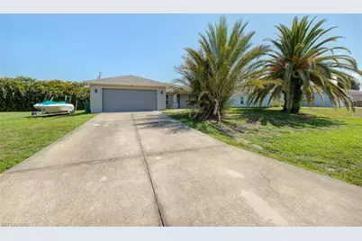 2049 NE 25th St, Cape Coral, FL 33909 - Photo 3