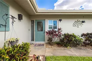 5585 Hamlet Ln, Fort Myers, FL 33919 - Photo 5