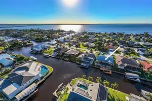 2317 SE 27th St, Cape Coral, FL 33904 - Photo 3