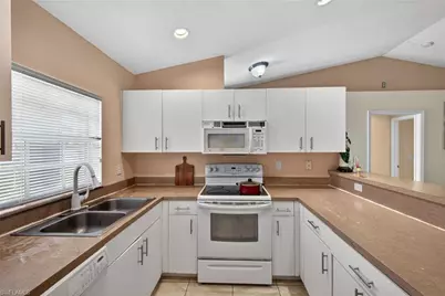 4700/4702 Leonard Blvd S, Lehigh Acres, FL 33973 - Photo 11