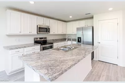 1406 NE 12th Pl, Cape Coral, FL 33909 - Photo 3
