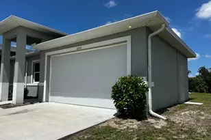 2202 Haviland Ave S, Lehigh Acres, FL 33973 - Photo 3