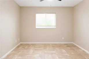 624 SE 13th St, Cape Coral, FL 33990 - Photo 13