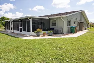 624 SE 13th St, Cape Coral, FL 33990 - Photo 19