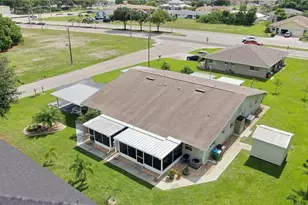 624 SE 13th St, Cape Coral, FL 33990 - Photo 23