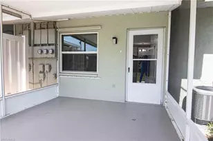 624 SE 13th St, Cape Coral, FL 33990 - Photo 17