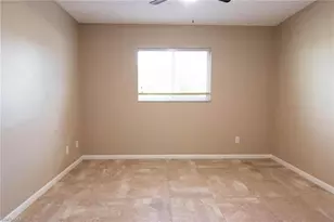 624 SE 13th St, Cape Coral, FL 33990 - Photo 11