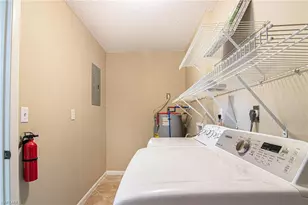 624 SE 13th St, Cape Coral, FL 33990 - Photo 15