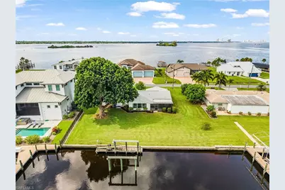 2068 Club House Rd, North Fort Myers, FL 33917 - Photo 3