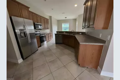 14781 Royal Oak Ct, Fort Myers, FL 33919 - Photo 9