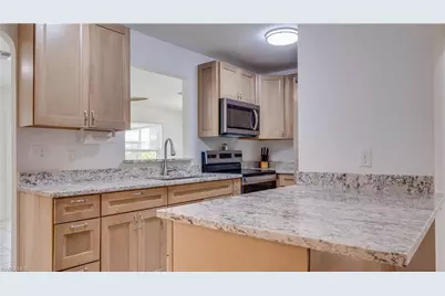 2763 Sanderling Ct, Saint James City, FL 33956 - Photo 3