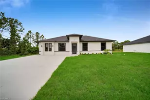 462 Lampion Ave S, Lehigh Acres, FL 33974 - Photo 1