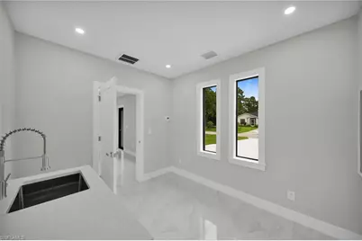 462 Lampion Ave S, Lehigh Acres, FL 33974 - Photo 5