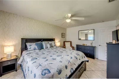 2919 SW 2nd Pl, Cape Coral, FL 33914 - Photo 23