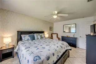 2919 SW 2nd Pl, Cape Coral, FL 33914 - Photo 23
