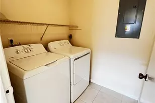 609 SE 23rd Pl, Cape Coral, FL 33990 - Photo 11
