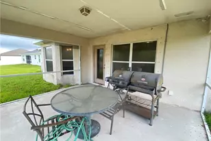 100 NW 28th Ct, Cape Coral, FL 33993 - Photo 17