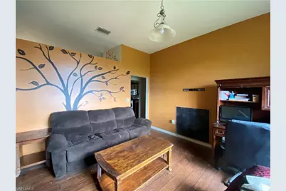 100 NW 28th Ct, Cape Coral, FL 33993 - Photo 3