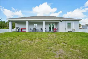 910 Richmond Ave N, Lehigh Acres, FL 33972 - Photo 33