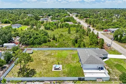 910 Richmond Ave N, Lehigh Acres, FL 33972 - Photo 47