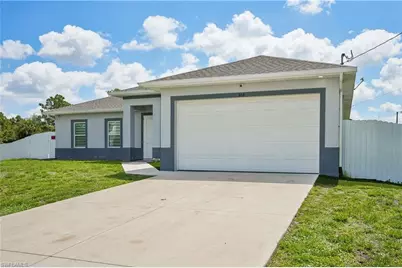 910 Richmond Ave N, Lehigh Acres, FL 33972 - Photo 3