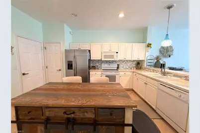 8311 Village Edge Cir #3, Fort Myers, FL 33919 - Photo 5