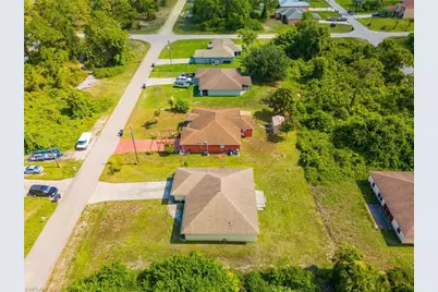 733 Chapman Ave S, Lehigh Acres, FL 33974 - Photo 29