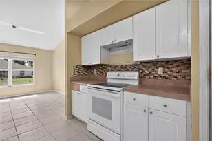 733 Chapman Ave S, Lehigh Acres, FL 33974 - Photo 9