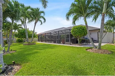 2721 Gleason Pkwy, Cape Coral, FL 33914 - Photo 41