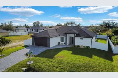 1002 NE 2nd Pl, Cape Coral, FL 33909 - Photo 7