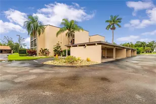 3150 Shorewood Ln, Fort Myers, FL 33907 - Photo 13