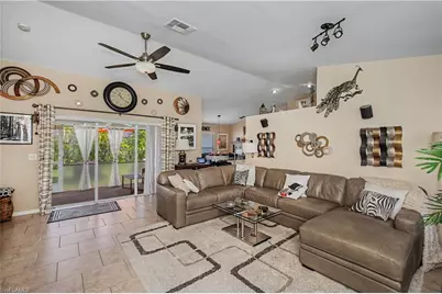 905 NE 17th St, Cape Coral, FL 33909 - Photo 5