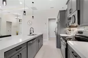 1806 NW 38th Pl, Cape Coral, FL 33993 - Photo 11