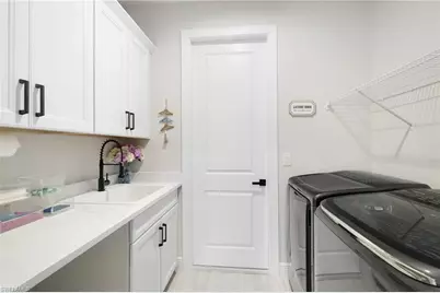 1806 NW 38th Pl, Cape Coral, FL 33993 - Photo 15