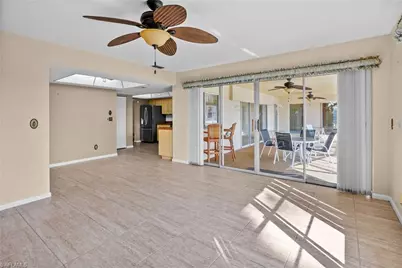 711 Mirror Lakes Dr, Lehigh Acres, FL 33974 - Photo 37