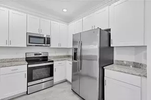12062 Via Lighthouse Ln, Fort Myers, FL 33913 - Photo 9