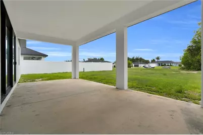 627 NW 2nd Ter, Cape Coral, FL 33993 - Photo 29