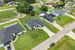 627 NW 2nd Terrace, Cape Coral, FL 33993 - Photo 31