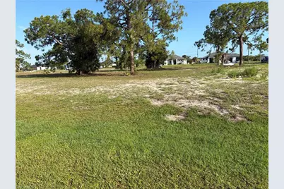 2614 NW 21st St, Cape Coral, FL 33993 - Photo 3