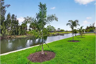 629 SW 13th St, Cape Coral, FL 33914 - Photo 1