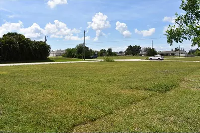 2480 NW 8th Ter, Cape Coral, FL 33993 - Photo 3